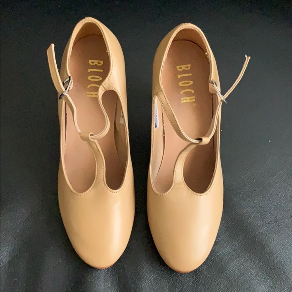 Character shoes